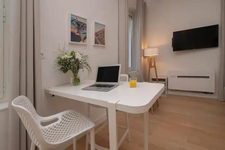 Design Suite Vieux Port Appartement Tout Equipe Climatise Marseille Extérieur photo