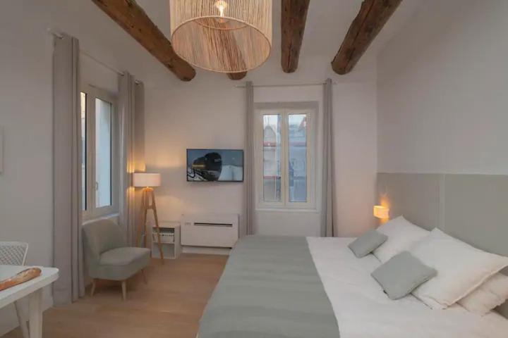 Design Suite Vieux Port Appartement Tout Equipe Climatise Marseille Extérieur photo